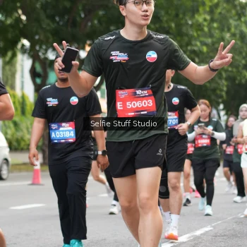 Runner Photo 3706085