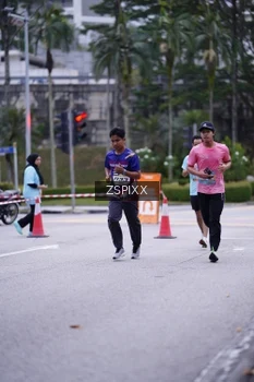 Runner Photo 3706095