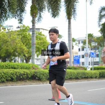Runner Photo 3706134