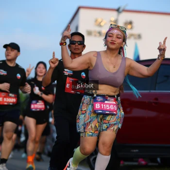 Runner Photo 3706135