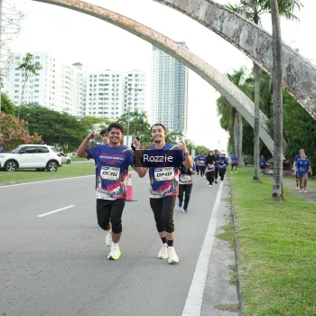 Runner Photo 3706155