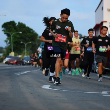 Runner Photo 3706160