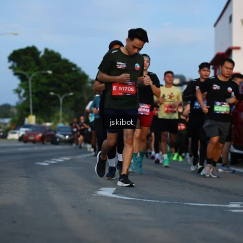 Runner Photo 3706166
