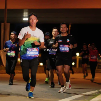 Runner Photo 3706187