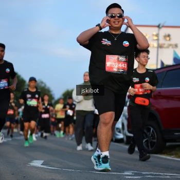 Runner Photo 3706234