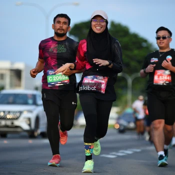 Runner Photo 3706249