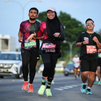 Runner Photo 3706263