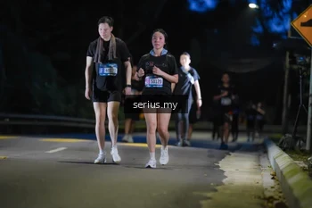 Runner Photo 3706275