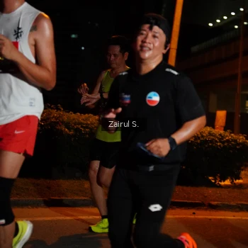 Runner Photo 3706302