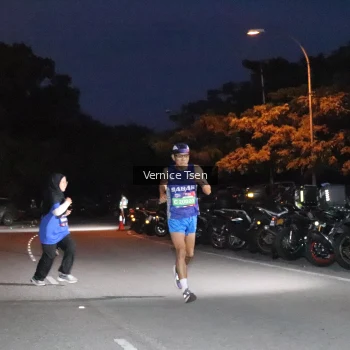 Runner Photo 3706303