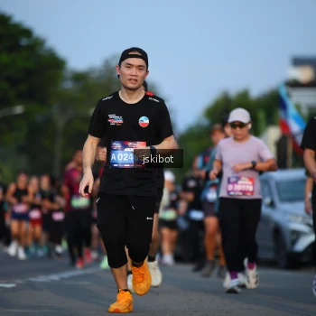 Runner Photo 3706305
