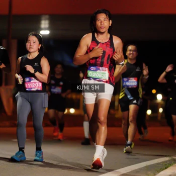 Runner Photo 3706325