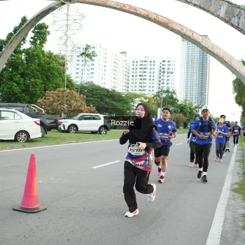 Runner Photo 3706326