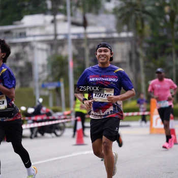Runner Photo 3706331