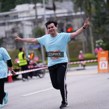 Runner Photo 3706332