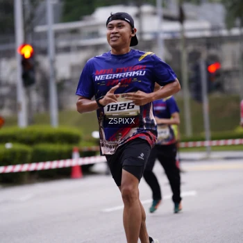 Runner Photo 3706353