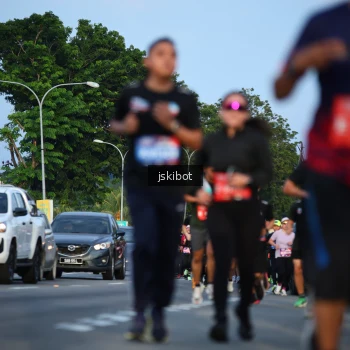 Runner Photo 3706357