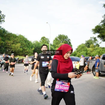 Runner Photo 3706363