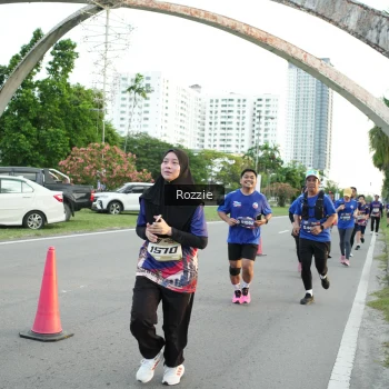 Runner Photo 3706374