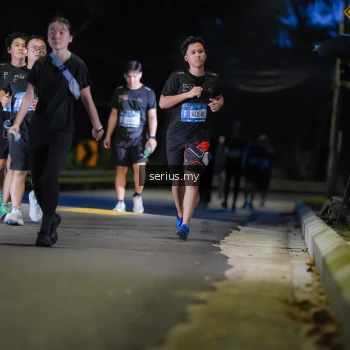 Runner Photo 3706378