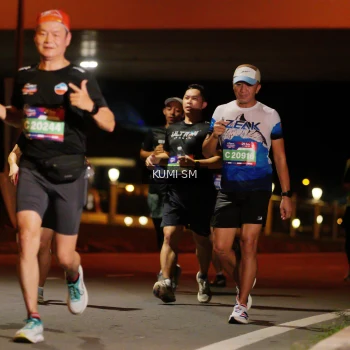 Runner Photo 3706409