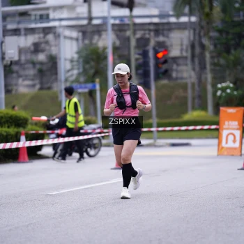 Runner Photo 3706448