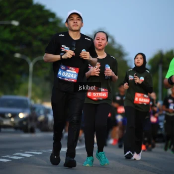 Runner Photo 3706450