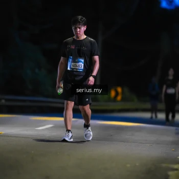 Runner Photo 3706453