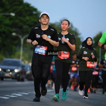Runner Photo 3706456