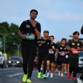 Runner Photo 3706492