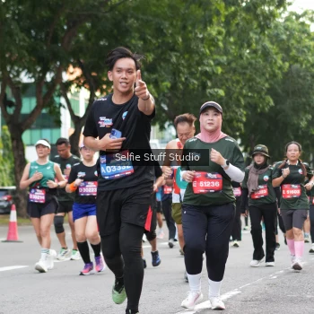 Runner Photo 3706502