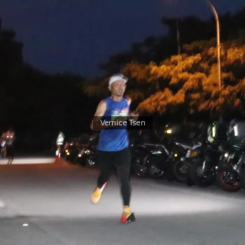 Runner Photo 3706510
