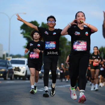 Runner Photo 3706513