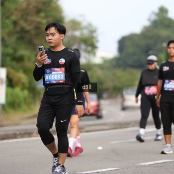 Runner Photo 3706549