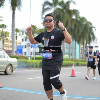 Runner Photo 3706553