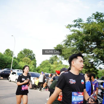 Runner Photo 3706572