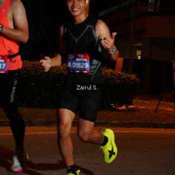 Runner Photo 3706574