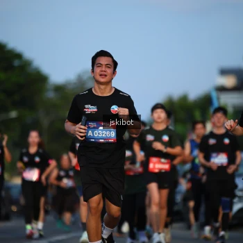 Runner Photo 3706586