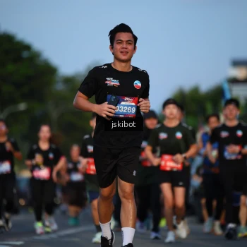 Runner Photo 3706588