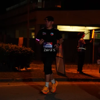 Runner Photo 3706593