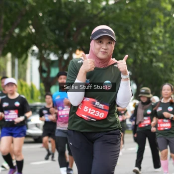 Runner Photo 3706597