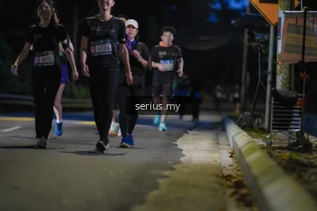 Runner Photo 3706624
