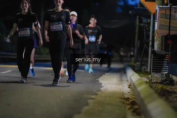 Runner Photo 3706635