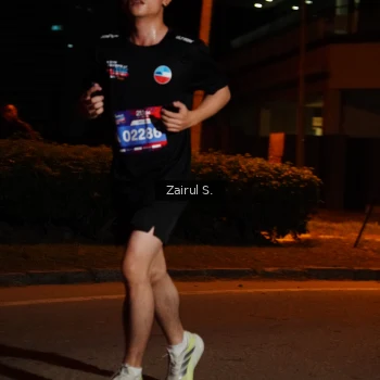 Runner Photo 3706645