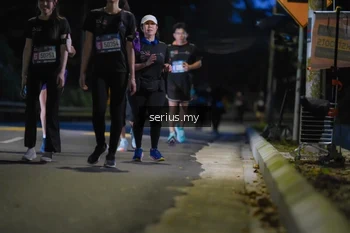 Runner Photo 3706648