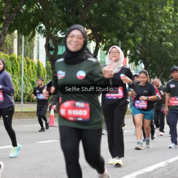 Runner Photo 3706656
