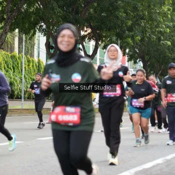 Runner Photo 3706666