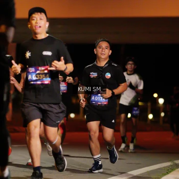 Runner Photo 3706676