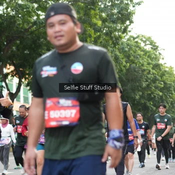 Runner Photo 3706679