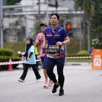 Runner Photo 3706708